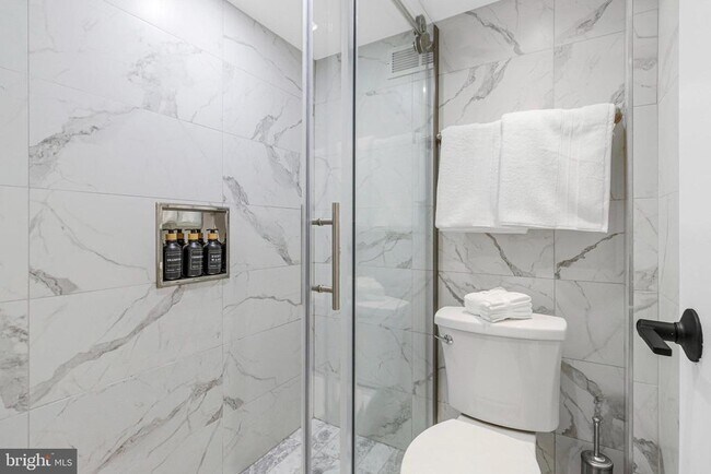 Building Photo - 2201 L St NW