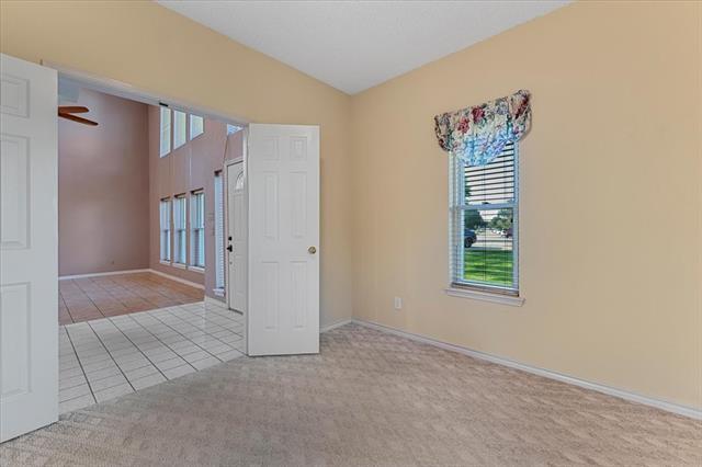Building Photo - 6752 MacIntosh Dr