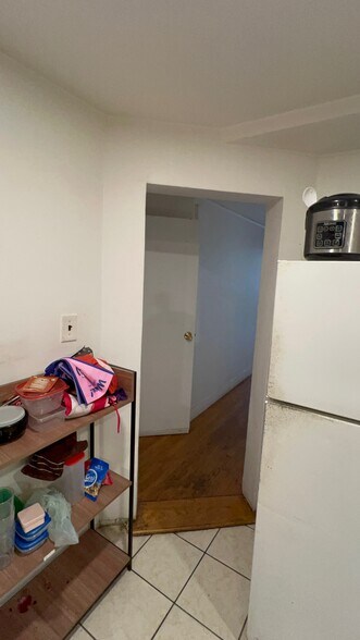 Building Photo - 848 Huntington Ave
