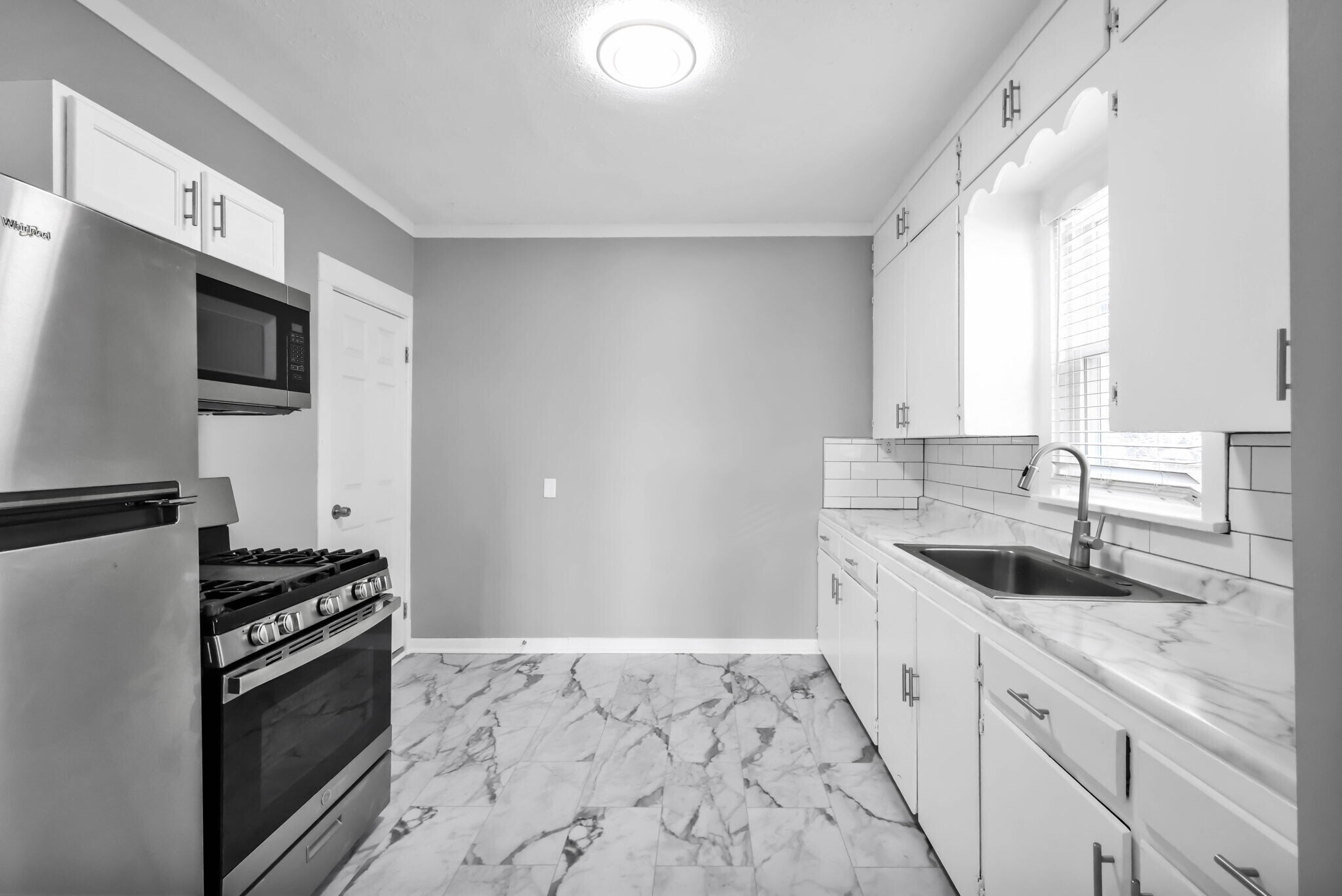 Building Photo - 3860 Dodge St