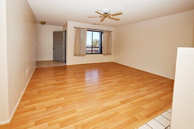 Building Photo - 3069 Tetons Ct