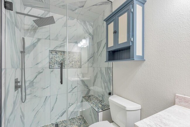 Building Photo - 18 N Star Ridge Cir