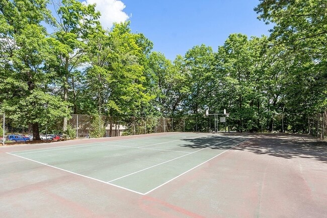 Building Photo - 3 Pembroke Dr