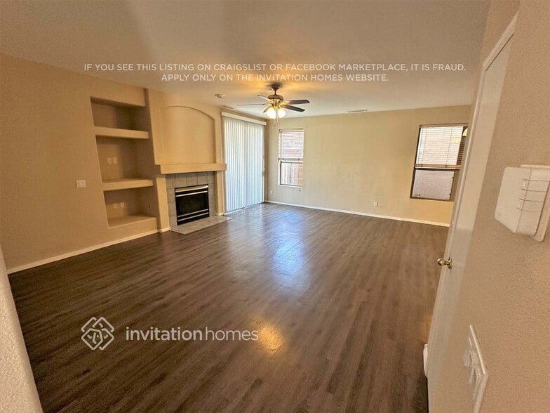 Building Photo - 3844 W Fallen Leaf Ln