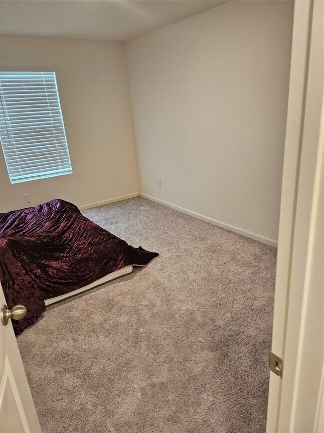 Building Photo - 5923 Grantgrala Dr