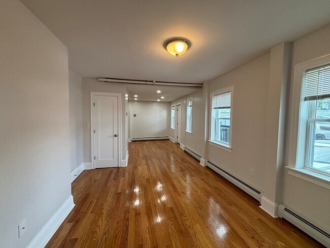 Building Photo - 12 Bickford Rd