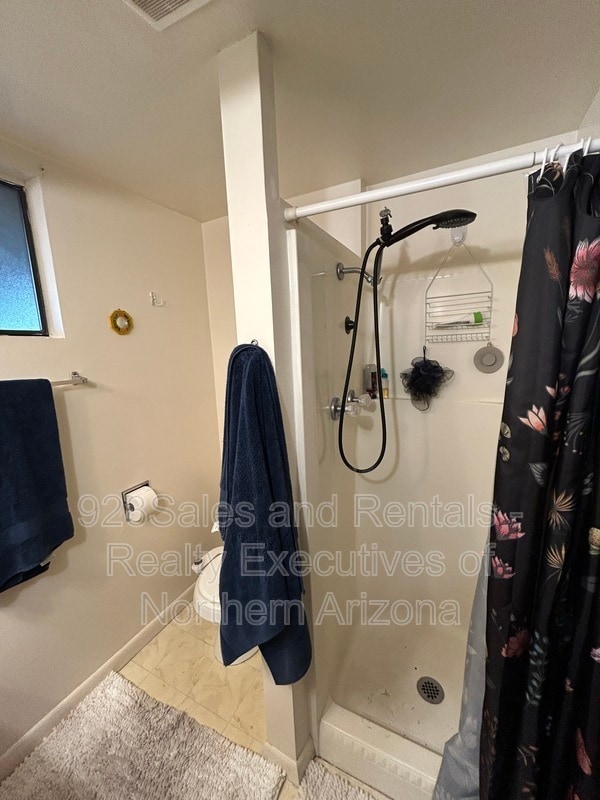 Building Photo - 13 S Trail of the Wds