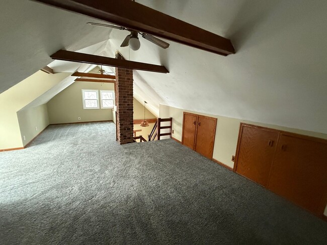 Building Photo - 1/2 OFF 1st MONTH'S RENT - Cozy Home w/ La...