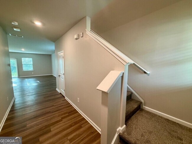 Building Photo - 3128 Baylor Cir
