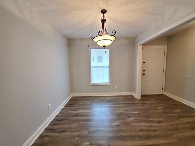 Building Photo - 142 N Copper Creek Dr