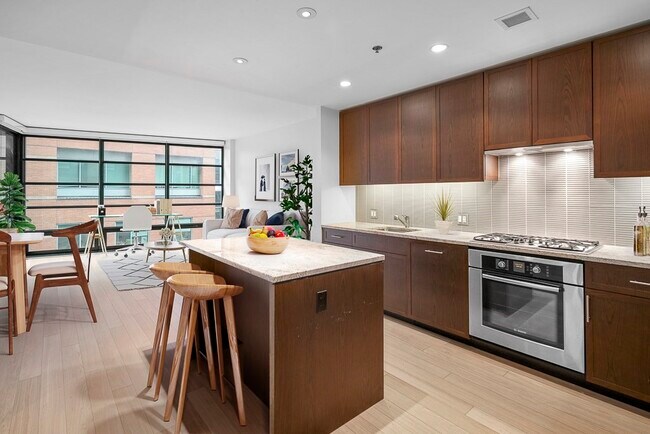 Building Photo - 580 Washington St