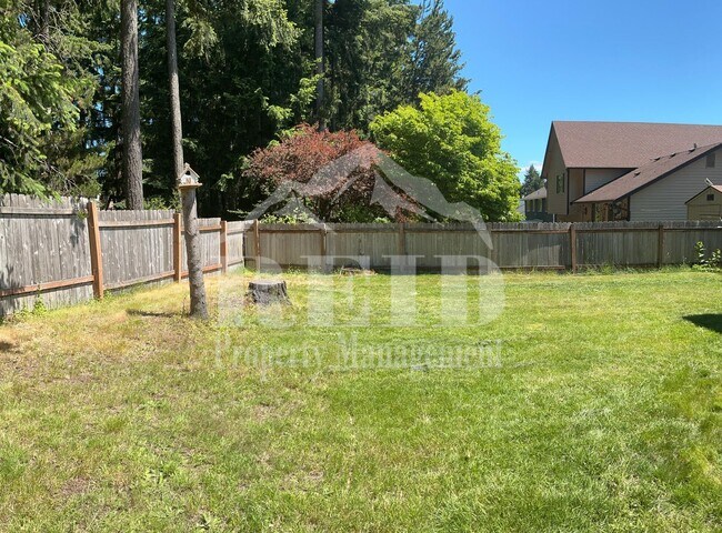 Building Photo - SILVERDALE - 4BED 3 BATH HOME HEART OF SILVERDALE