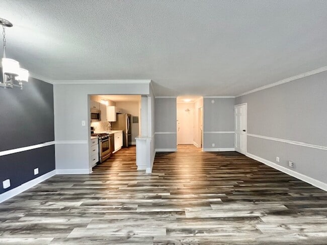 Building Photo - 4515 Willard Ave