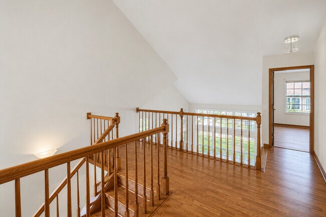 Building Photo - 2239 Seaver Ln