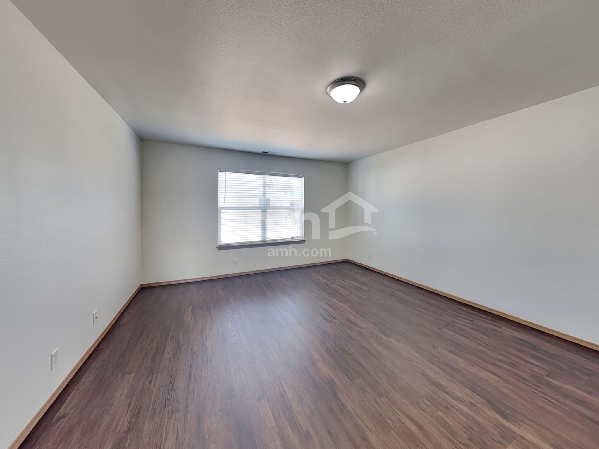 Building Photo - 1110 Boatman Ave NW