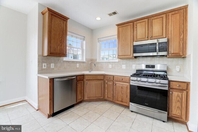 Building Photo - 20816 Noble Terrace