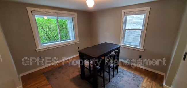Building Photo - Gorgeous Mt Lebanon Craftsman Home