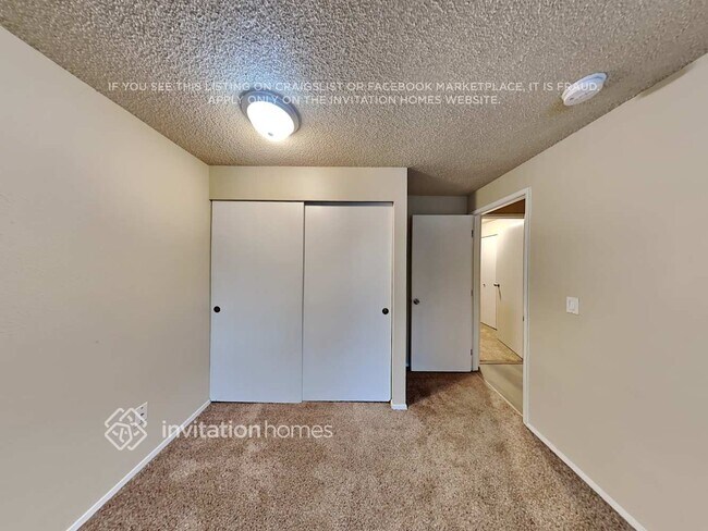 Building Photo - 28628 15th Ave S