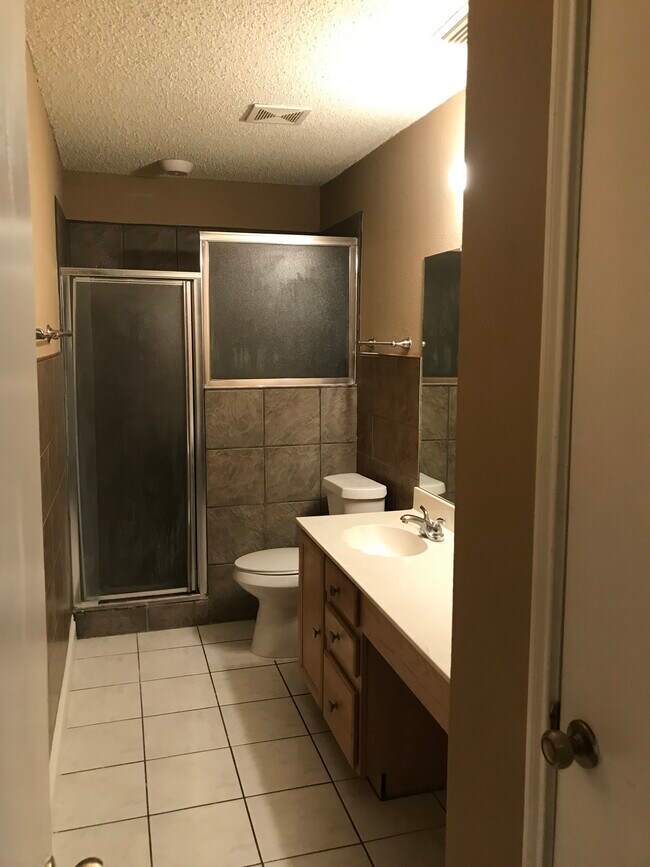 Building Photo - 7838 Caston Park Dr