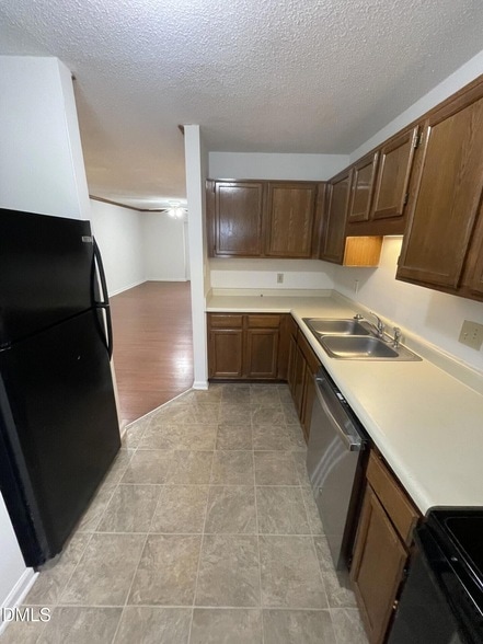 Building Photo - 121 Winners Cir