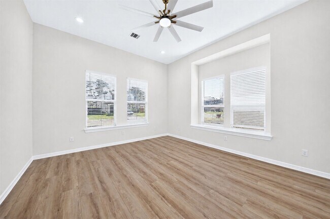 Building Photo - 9627 Champion Heavens Dr