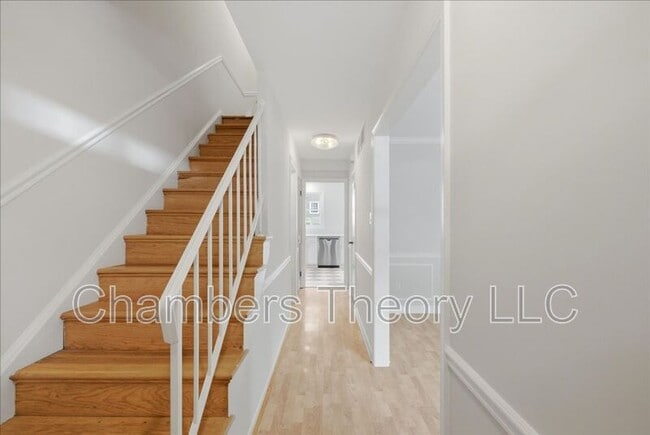 Building Photo - 3327 Webley Ct