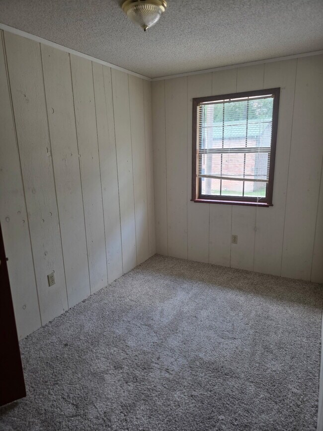 Building Photo - Oak Ridge Apartment