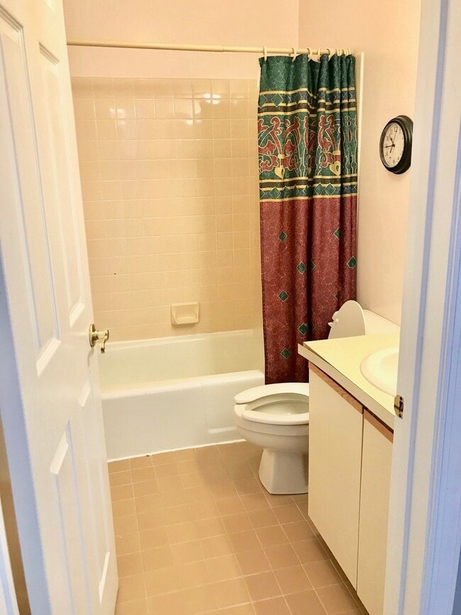 Building Photo - RARELY OFFERED IN PACKER PARK 3BR/2.5BA HOME w/Garage, Patio & Deck!