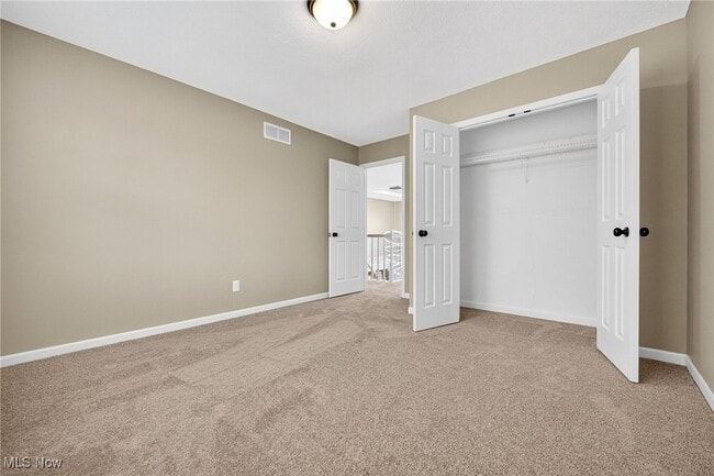 Building Photo - 6724 Larch Ct