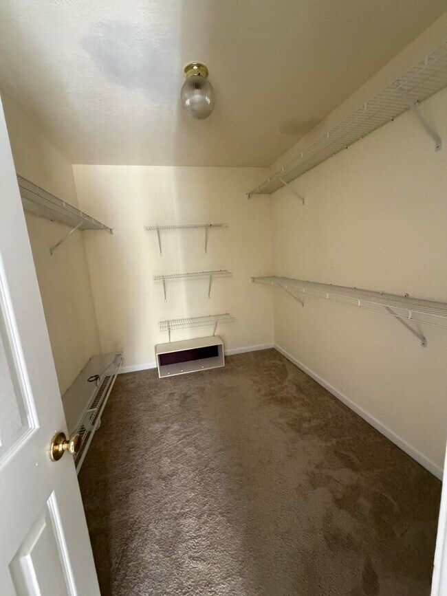 Building Photo - 516 Granite Point