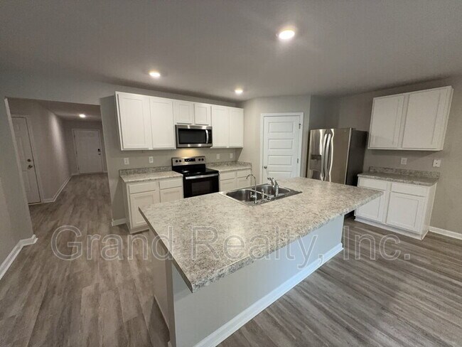 Building Photo - 4407 White Cedar Ct