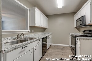 Building Photo - 9438 Celine Dr