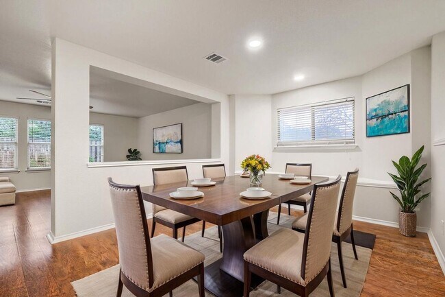 Building Photo - FRESHLY PAINTED  |  OPEN CONCEPT  |  NEAR SCHOOLS & SHOPPING