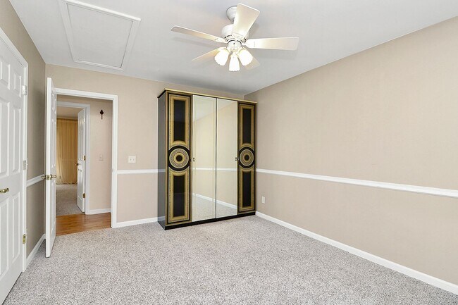 Building Photo - Beautiful 4/3 Home for Rent