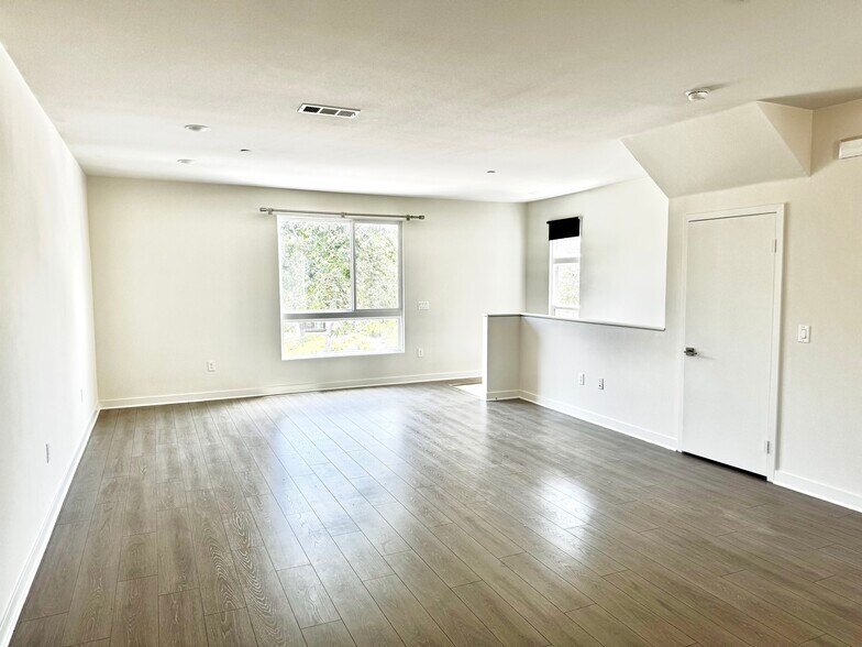 2nd Floor dinning room - 2581 Arvia St. #13