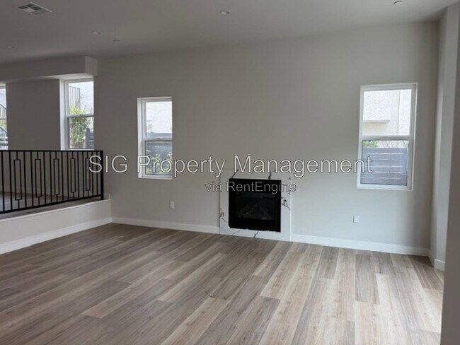 Building Photo - 7420 Valaho Ln