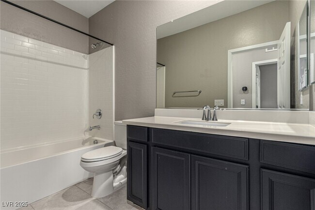 Building Photo - 759 Rogue Wave St