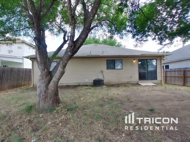 Building Photo - 8130 Ocean Meadow Dr
