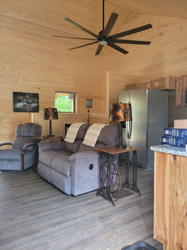 Building Photo - Beautiful Brand New 2bd Cabin in Trade, Tennessee
