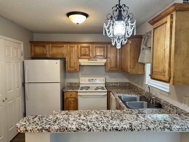 Building Photo - 17 Sugar Maple Ct