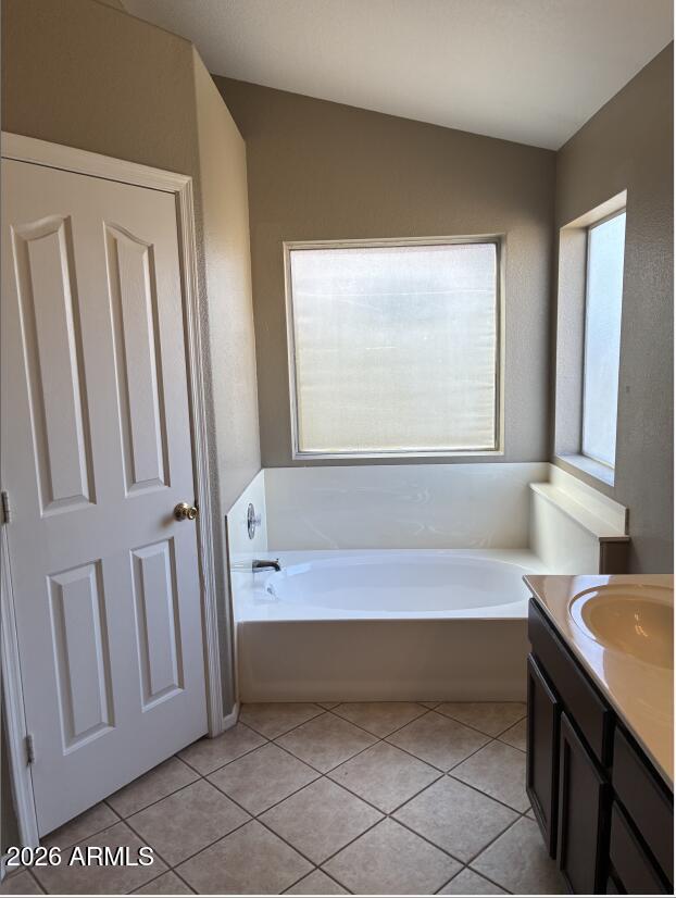 Building Photo - 2316 E San Tan Dr