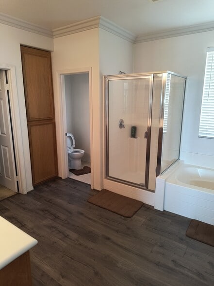 Building Photo - 6288 Susana St