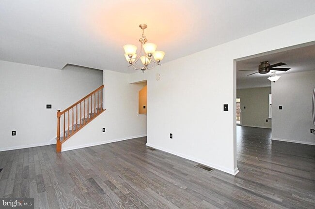 Building Photo - 1031 Balley Dr