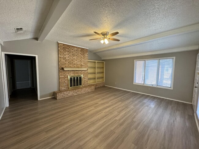 Building Photo - 6804 4th St