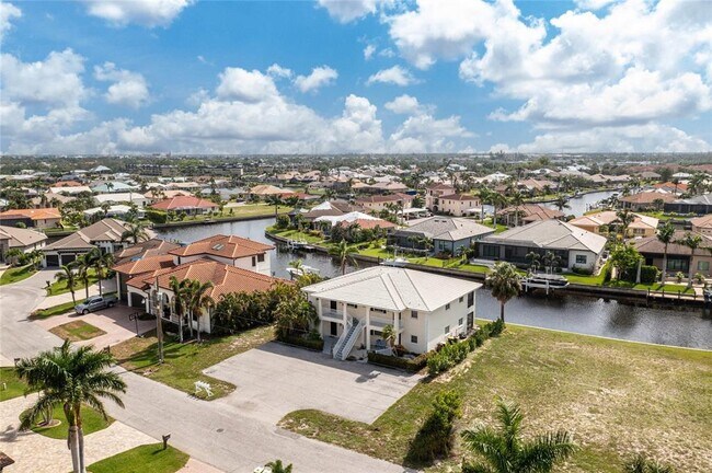 Building Photo - 1218 Riding Rocks Ln