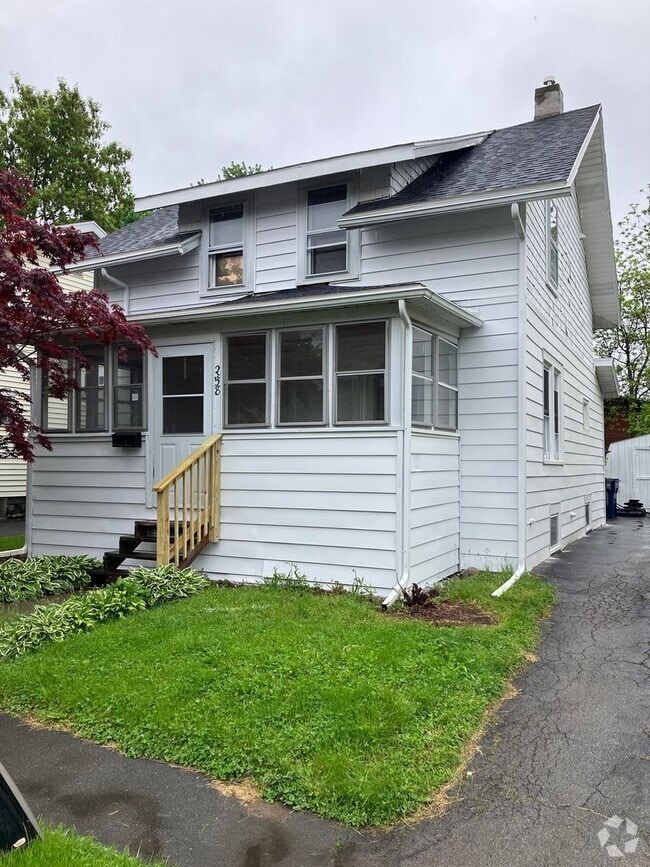 Building Photo - Remodeled Eastwood 3 bedroom