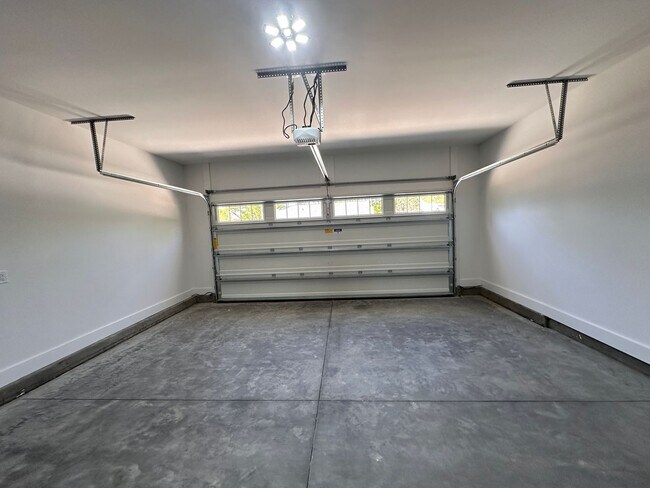 Building Photo - New Construction 3 Bedroom House in Ocean Isle Beach--Gated Community