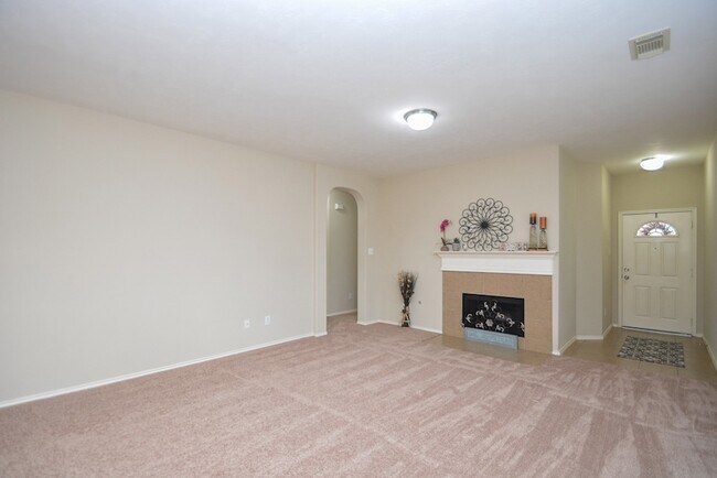 Building Photo - 9203 Kransbury Ln