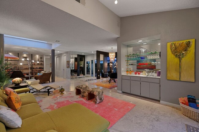Building Photo - Mountain View Retreat in Palm Springs