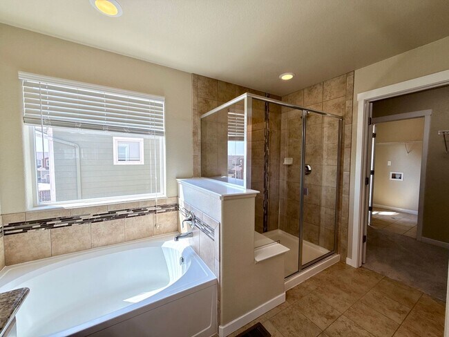 Building Photo - 6531 Wexford Dr